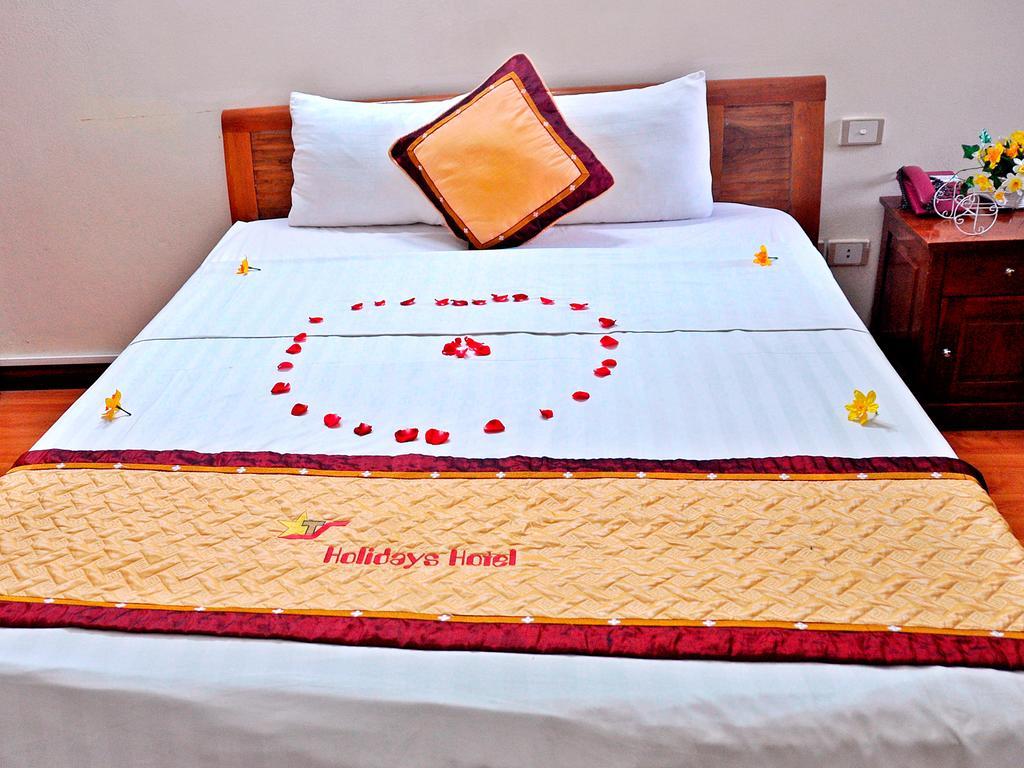 Grand Holiday Hotel 2 Hanoi Bagian luar foto