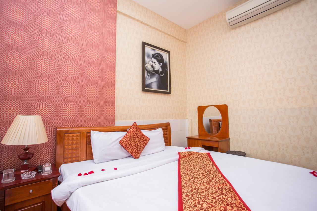Grand Holiday Hotel 2 Hanoi Bagian luar foto
