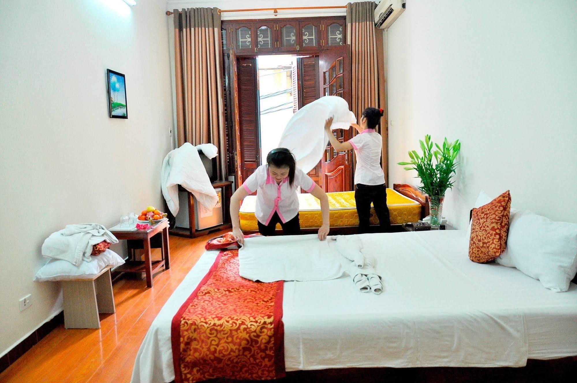 Grand Holiday Hotel 2 Hanoi Bagian luar foto