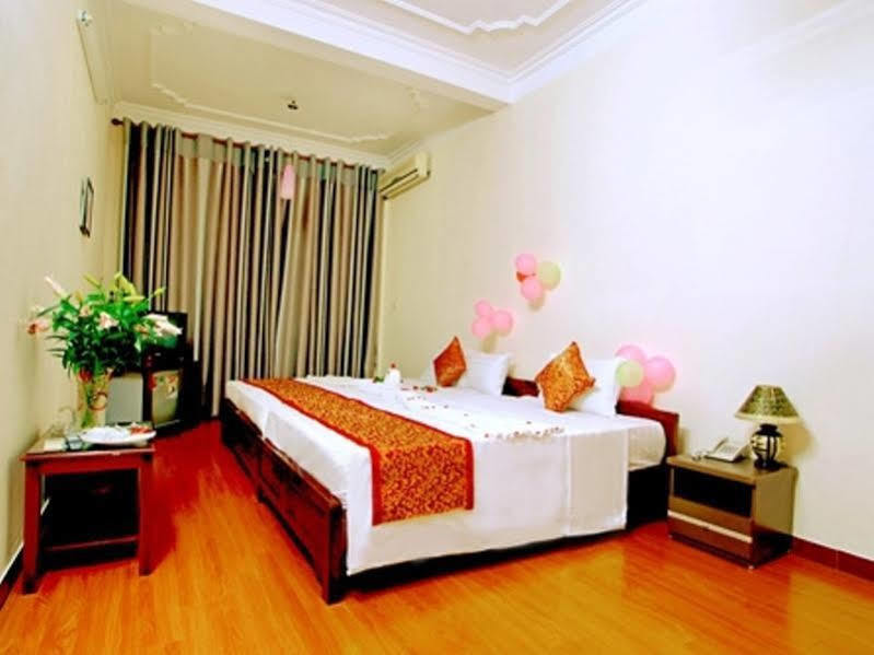 Grand Holiday Hotel 2 Hanoi Bagian luar foto